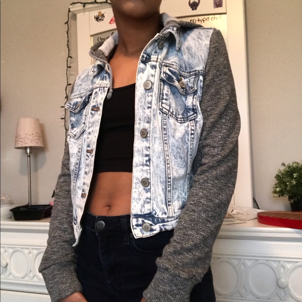 Cropped Denim Jacket💙